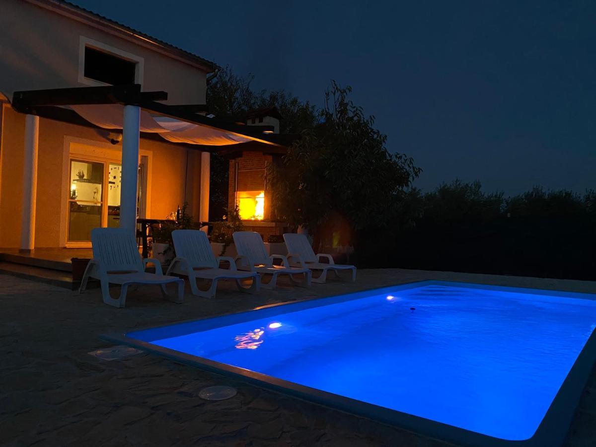 Villa Bubica- Cozy Holiday Home In Rural Area With Pool Stankovci  Extérieur photo