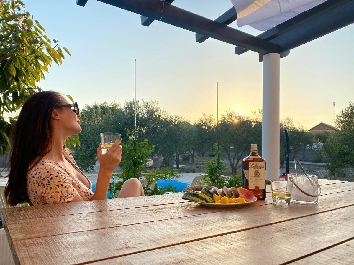 Villa Bubica- Cozy Holiday Home In Rural Area With Pool Stankovci  Extérieur photo