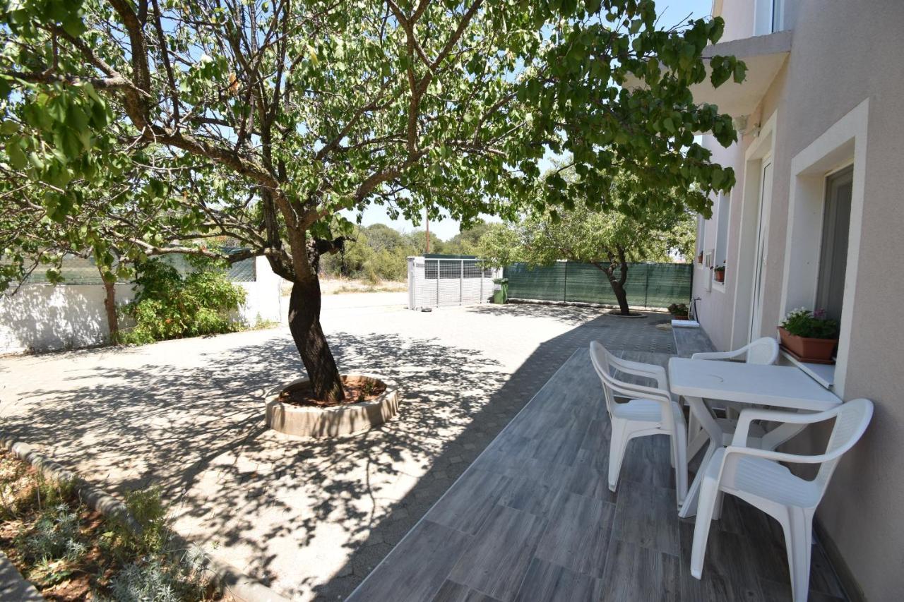 Villa Bubica- Cozy Holiday Home In Rural Area With Pool Stankovci  Extérieur photo